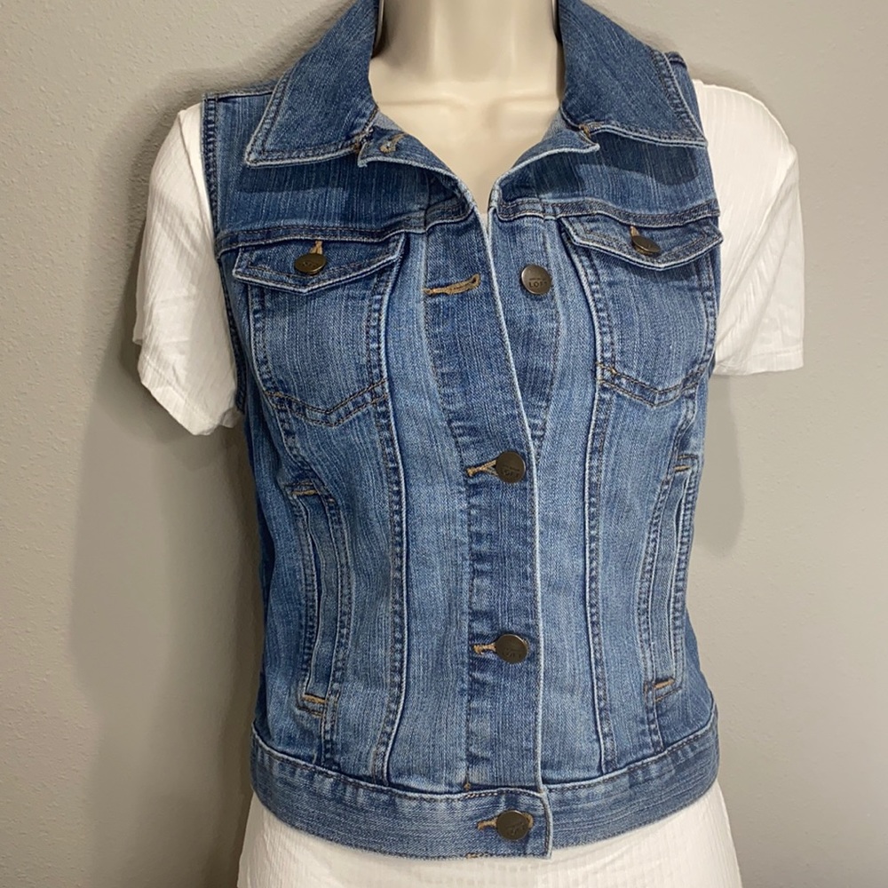 Loft denim vest